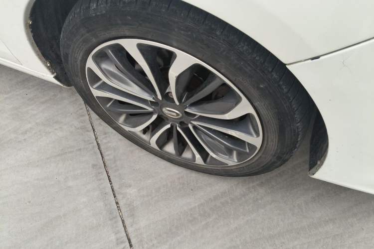 Used GAC Trumpchi GA6 2016 235T DCT Luxury Edition Right Front Wheel Hub