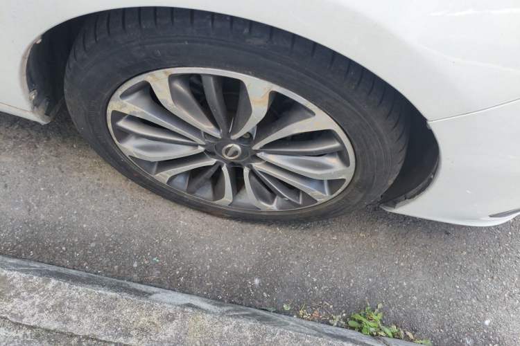 Used GAC Trumpchi GA6 2016 235T DCT Luxury Edition Right Front Wheel Hub