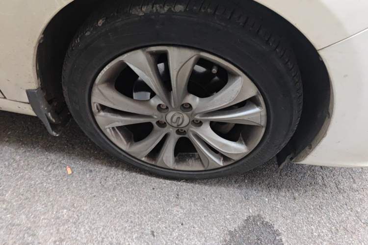 Used GAC Trumpchi GA6 2016 235T DCT Elite Edition Right Front Wheel Hub