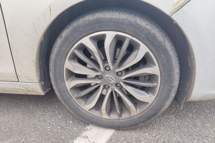 Used GAC Trumpchi GA6 2016 235T DCT Luxury Edition Right Front Wheel Hub