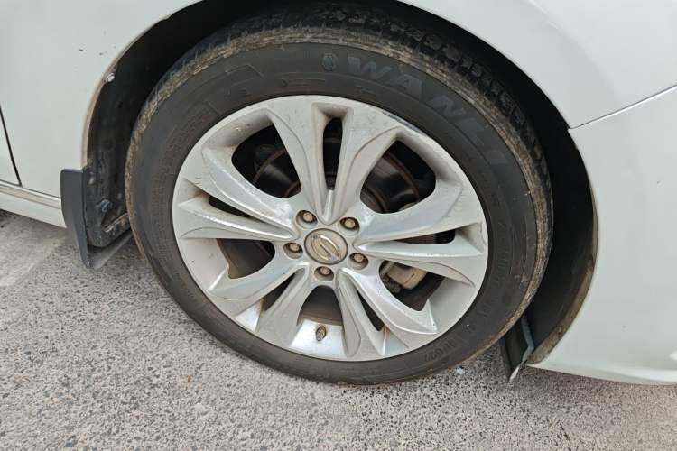 Used GAC Trumpchi GA6 2016 235T DCT Elite Edition Right Front Wheel Hub