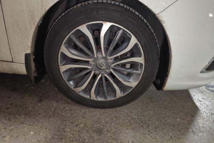Used GAC Trumpchi GA6 2016 235T DCT Luxury Edition Right Front Wheel Hub
