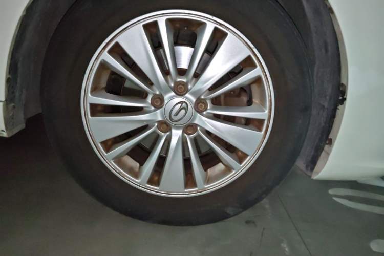 Used GAC Trumpchi GA6 2016 235T DCT Comfort Edition Right Front Wheel Hub