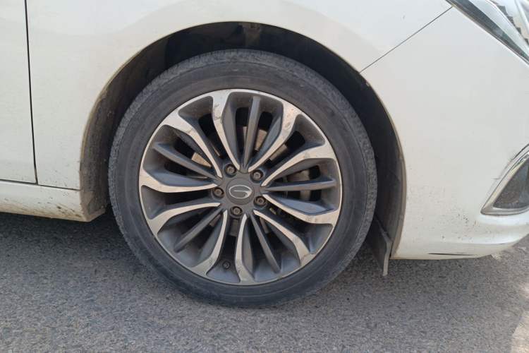 Used GAC Trumpchi GA6 2016 235T DCT Luxury Edition Right Front Wheel Hub
