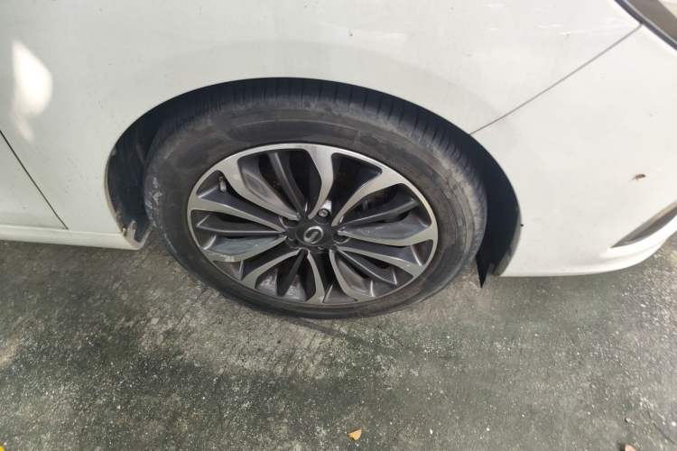 Used GAC Trumpchi GA6 2016 235T DCT Luxury Edition Right Front Wheel Hub