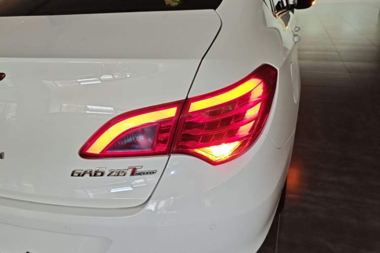 Used GAC Trumpchi GA6 2016 235T DCT Luxury Edition Right Rear Taillight