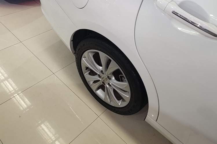 Used GAC Trumpchi GA6 2016 235T DCT Elite Edition Right Rear Wheel Hub