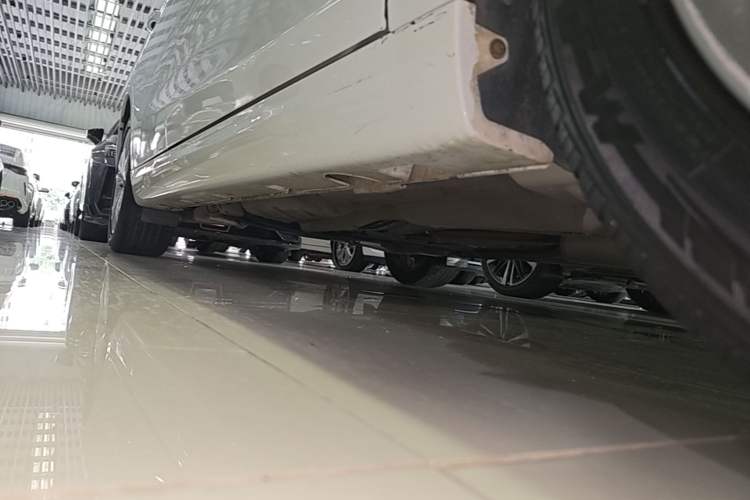 Used GAC Trumpchi GA6 2016 235T DCT Elite Edition Right Side Sill