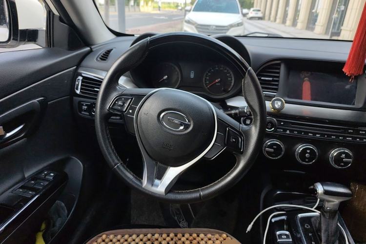 Used GAC Trumpchi GA6 2016 235T DCT Elite Edition Steering Wheel