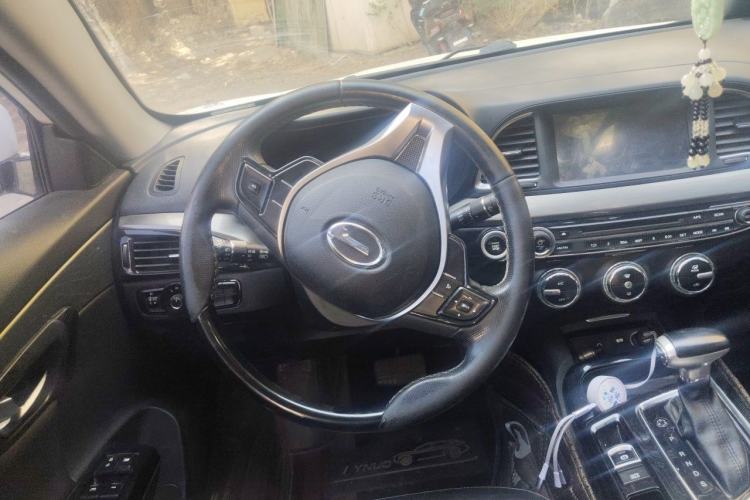 Used GAC Trumpchi GA6 2016 235T DCT Elite Edition Steering Wheel