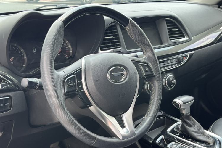 Used GAC Trumpchi GA6 2016 235T DCT Elite Edition Steering Wheel