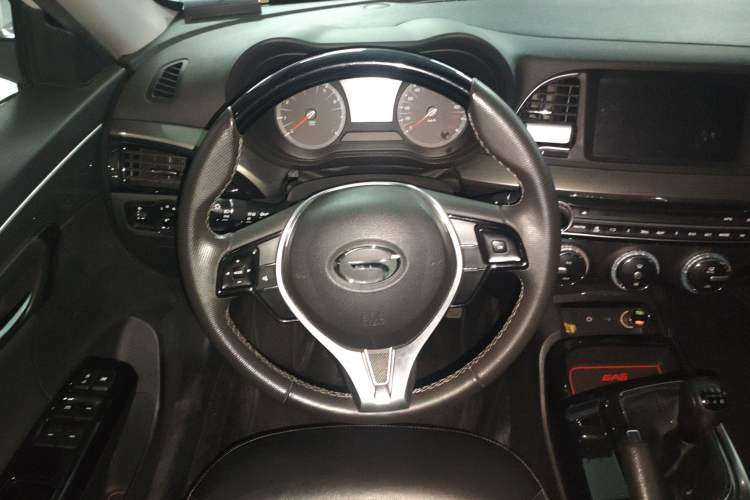 Used GAC Trumpchi GA6 2016 235T Manual Elite Edition Steering Wheel