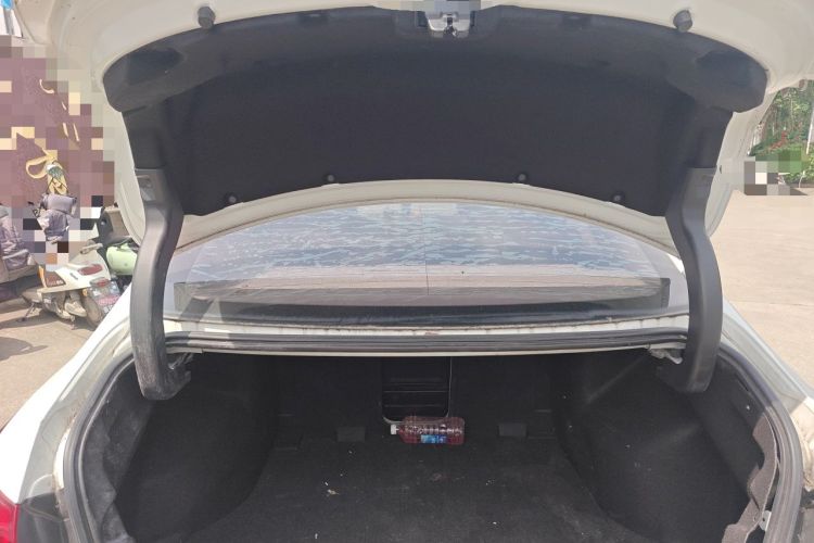Used GAC Trumpchi GA6 2016 235T DCT Elite Edition Trunk