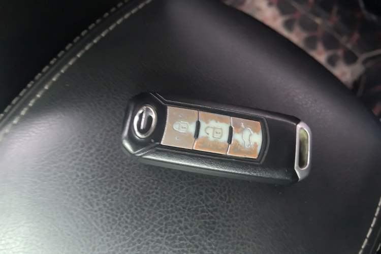 Used GAC Trumpchi GA6 2016 235T DCT Elite Edition Vehicle Key