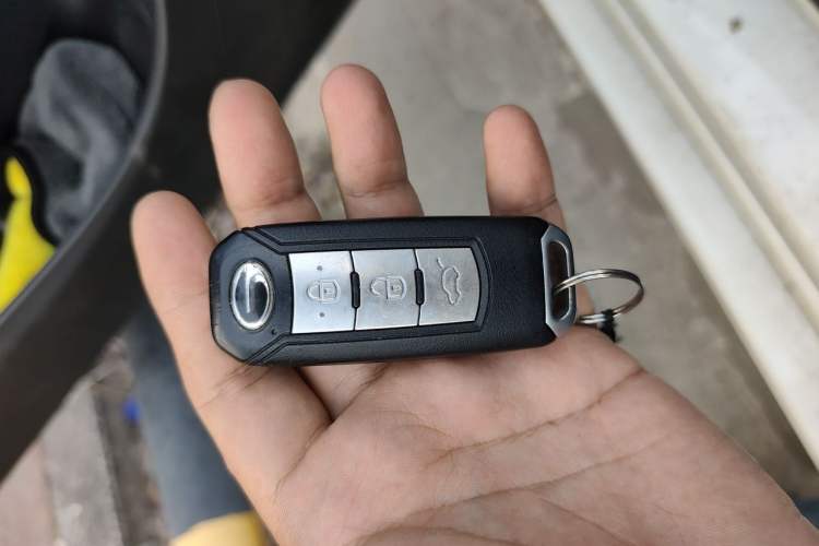 Used GAC Trumpchi GA6 2016 235T DCT Elite Edition Vehicle Key