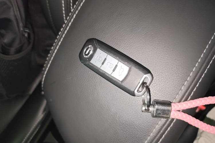 Used GAC Trumpchi GA6 2016 235T DCT Elite Edition Vehicle Key