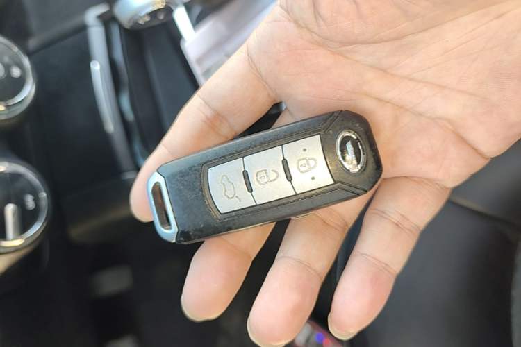 Used GAC Trumpchi GA6 2016 235T DCT Elite Edition Vehicle Key