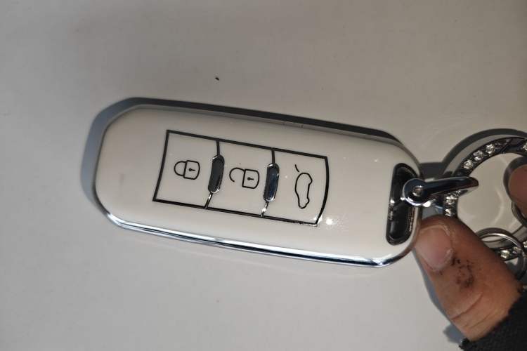 Used GAC Trumpchi GA6 2016 235T DCT Elite Edition Vehicle Key