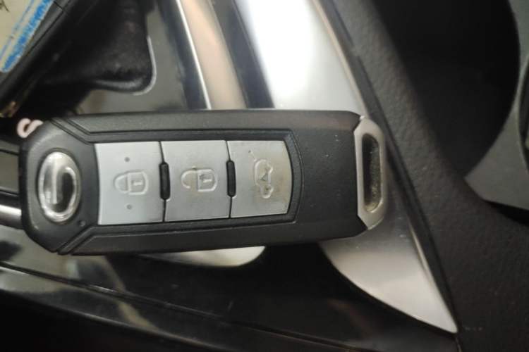 Used GAC Trumpchi GA6 2016 235T DCT Elite Edition Vehicle Key