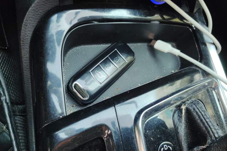 Used GAC Trumpchi GA6 2016 235T DCT Elite Edition Vehicle Key