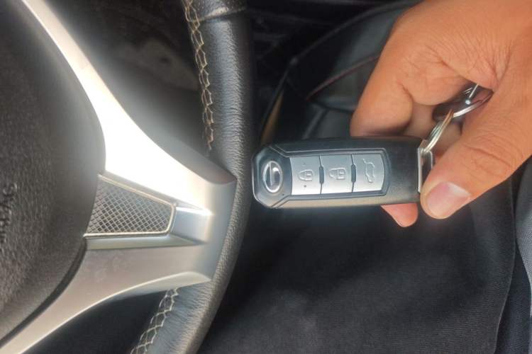 Used GAC Trumpchi GA6 2016 235T DCT Elite Edition Vehicle Key
