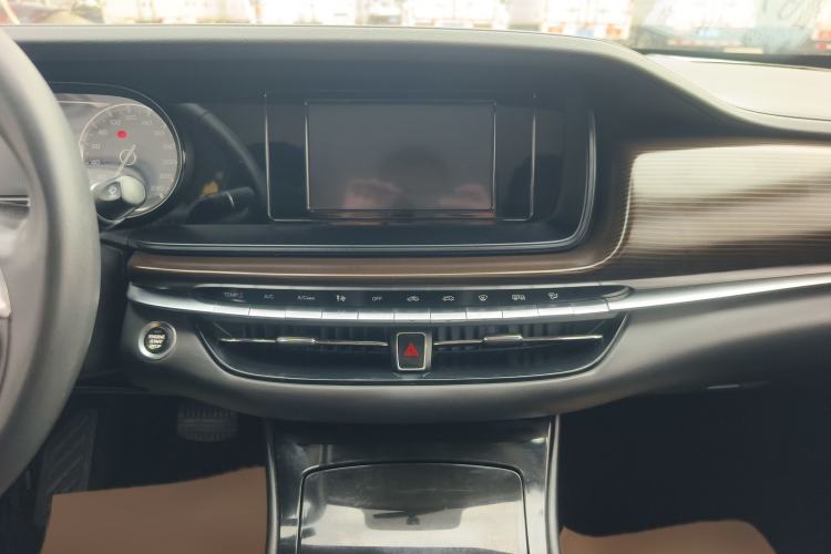 Used GAC Trumpchi GA6 2019 270T Automatic Elite Edition Audio And AC Panel