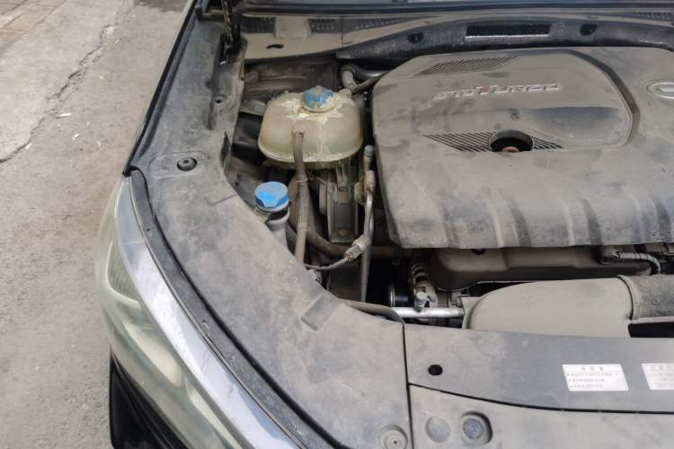 Used GAC Trumpchi GA6 2019 270T Automatic Elite Edition Engine Bay Right