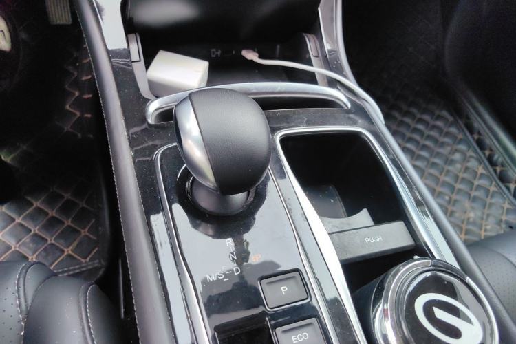 Used GAC Trumpchi GA6 2019 270T Automatic Luxury Edition Gear Lever
