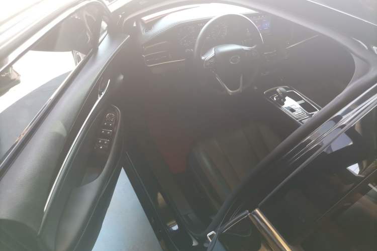 Used GAC Trumpchi GA6 2019 270T Automatic Luxury Edition Interior 3