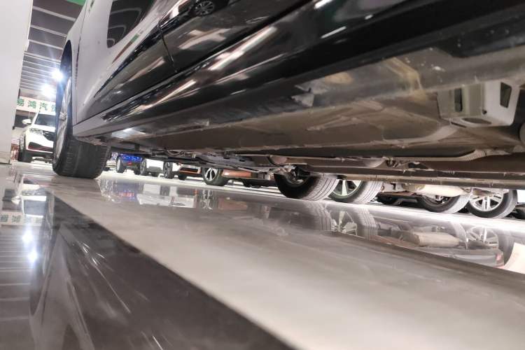 Used GAC Trumpchi GA6 2019 270T Automatic Elite Edition Left Side Sill