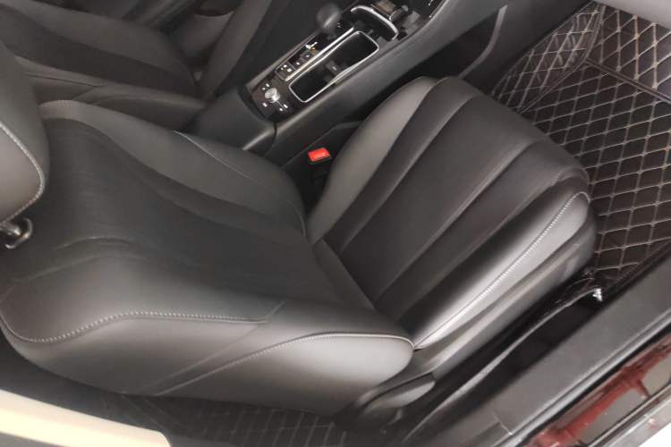 Used GAC Trumpchi GA6 2019 270T Automatic Elite Edition Right Front Seat