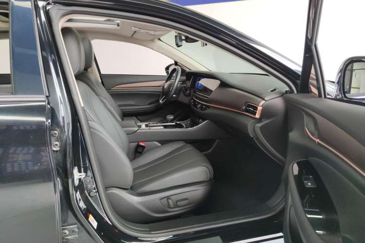 Used GAC Trumpchi GA6 2019 270T Automatic Prestige Edition Right Front Seat