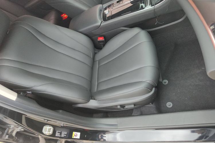 Used GAC Trumpchi GA6 2019 270T Automatic Prestige Edition Right Front Seat