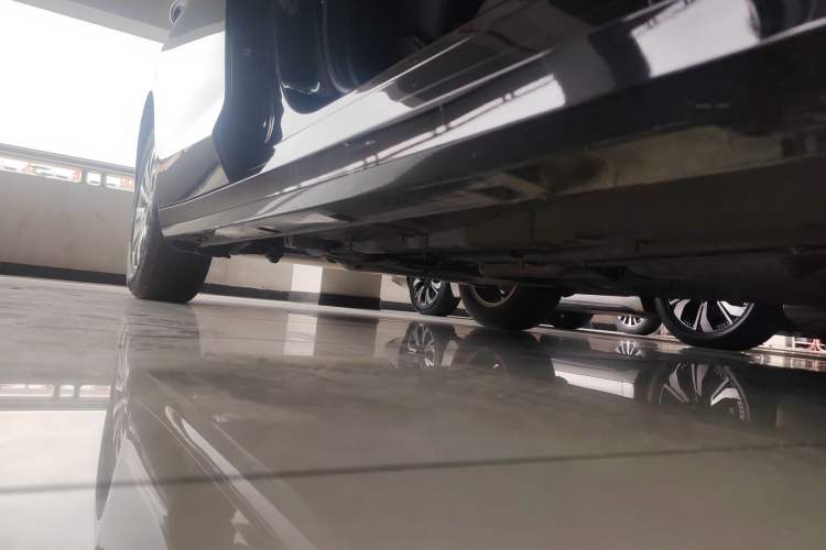 Used GAC Trumpchi GA6 2019 270T Automatic Elite Edition Right Side Sill