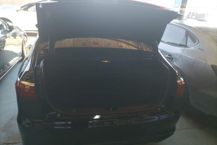 Used GAC Trumpchi GA6 2019 270T Automatic Luxury Edition Trunk