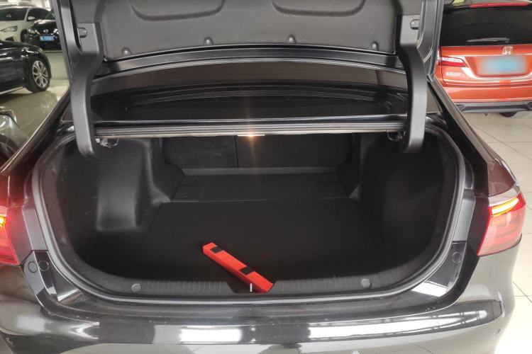 Used GAC Trumpchi GA6 2019 270T Automatic Elite Edition Trunk