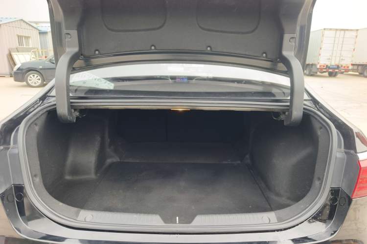 Used GAC Trumpchi GA6 2019 270T Automatic Elite Edition Trunk