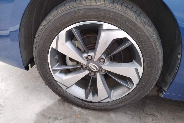 Used GAC Trumpchi GA6 2019 270T Automatic Prestige Edition Left Front Wheel Hub