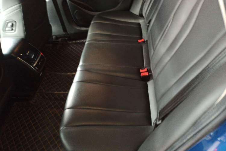 Used GAC Trumpchi GA6 2019 270T Automatic Prestige Edition Left Rear Seat