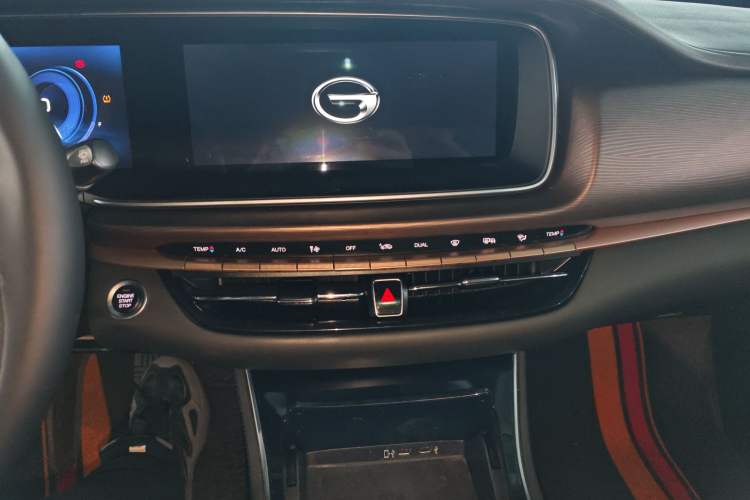Used GAC Trumpchi GA6 2019 270T Automatic Prestige Edition Audio And AC Panel
