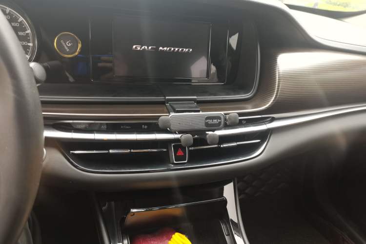 Used GAC Trumpchi GA6 2019 270T Automatic Elite Edition Audio And AC Panel