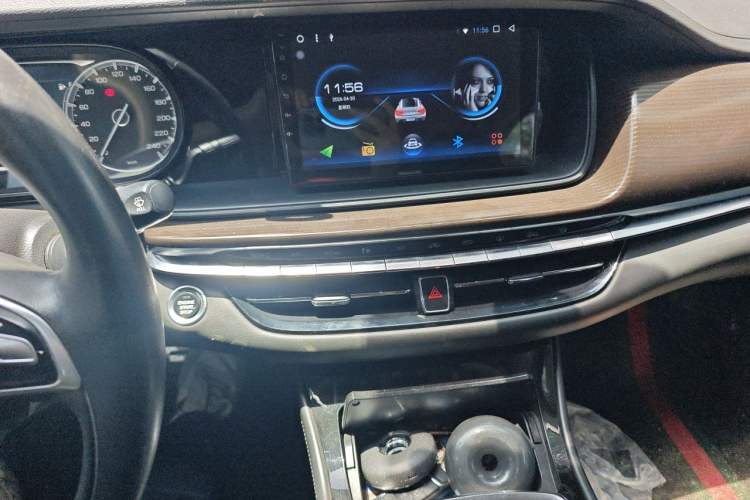 Used GAC Trumpchi GA6 2019 270T Automatic Elite Edition Audio And AC Panel