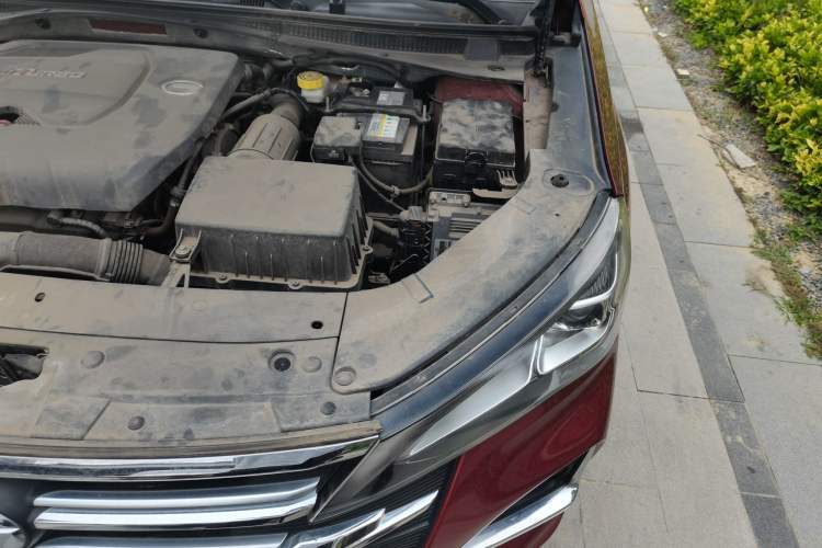 Used GAC Trumpchi GA6 2019 270T Automatic Elite Edition Engine Bay Left