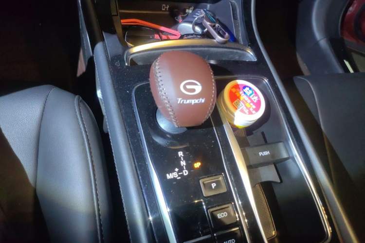 Used GAC Trumpchi GA6 2019 270T Automatic Elite Edition Gear Lever