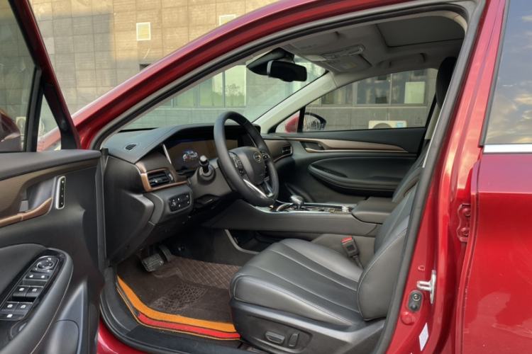 Used GAC Trumpchi GA6 2019 270T Automatic Prestige Edition Interior 2