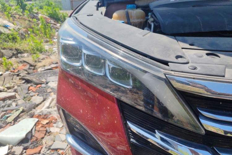 Used GAC Trumpchi GA6 2019 270T Automatic Prestige Edition Right Front Headlight
