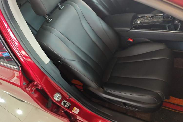 Used GAC Trumpchi GA6 2019 270T Automatic Prestige Edition Right Front Seat