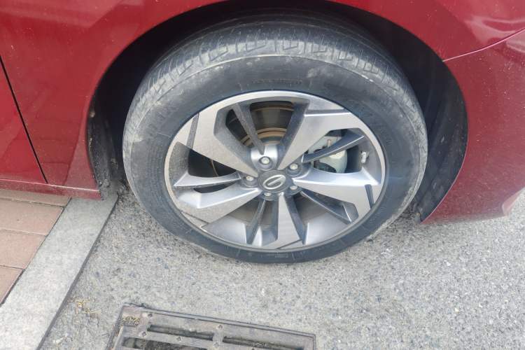 Used GAC Trumpchi GA6 2019 270T Automatic Smart Edition Right Front Wheel Hub