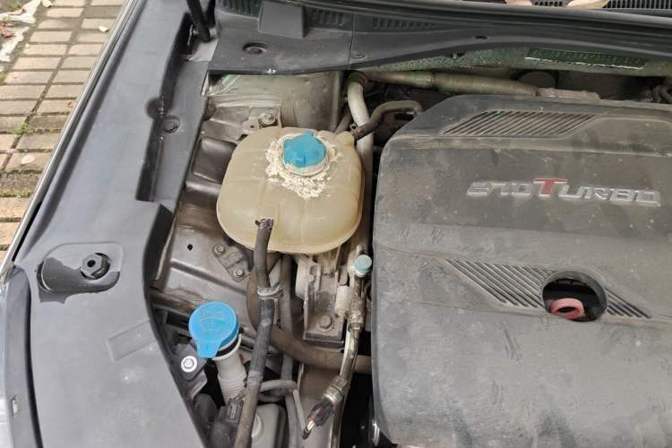 Used GAC Trumpchi GA6 2019 270T Automatic Luxury Edition Engine Bay Right