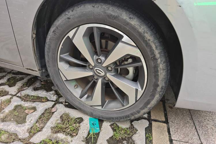 Used GAC Trumpchi GA6 2019 270T Automatic Luxury Edition Right Front Wheel Hub